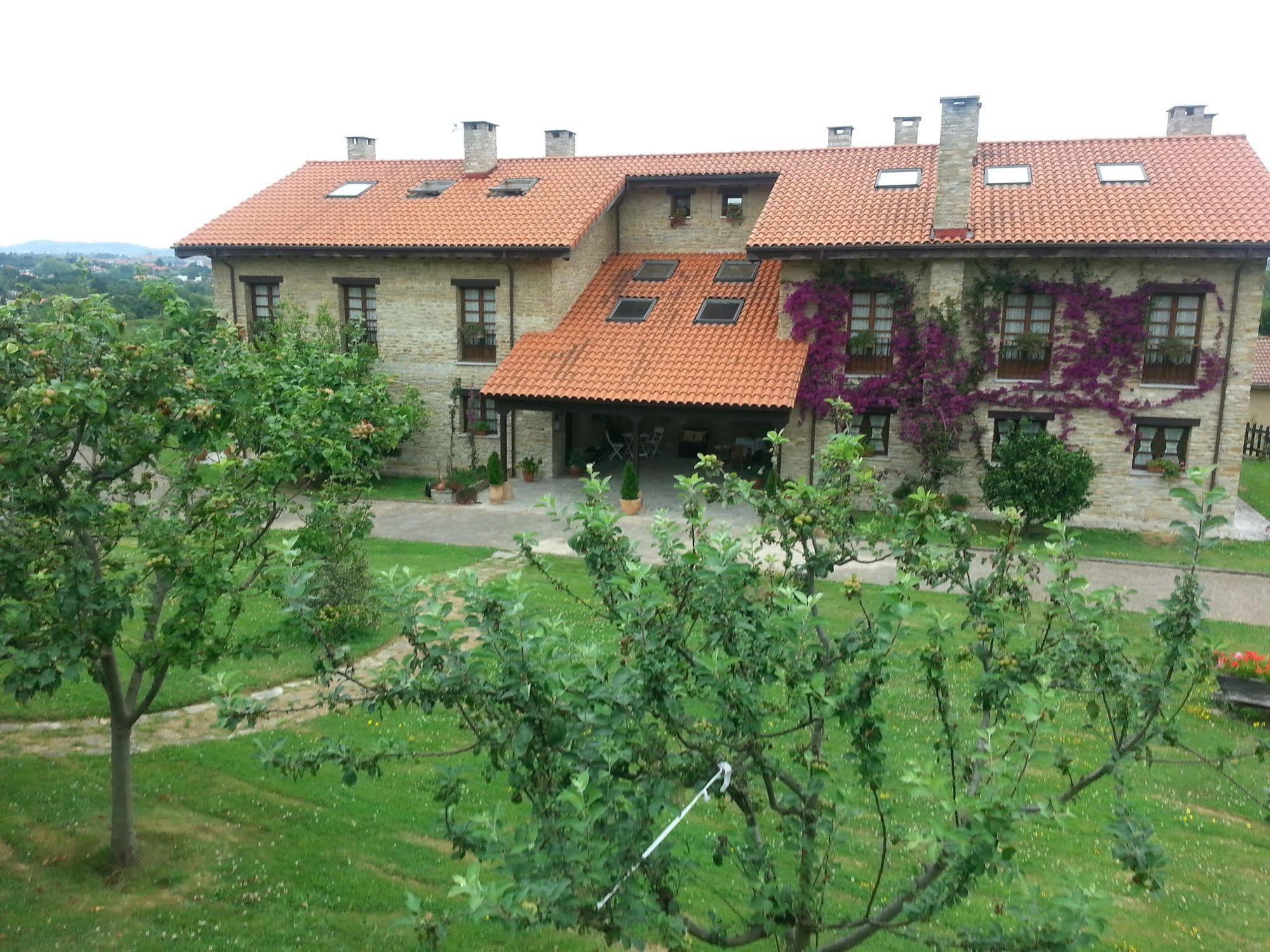 Hotel Rural Casona De Cefontes Exteriör bild